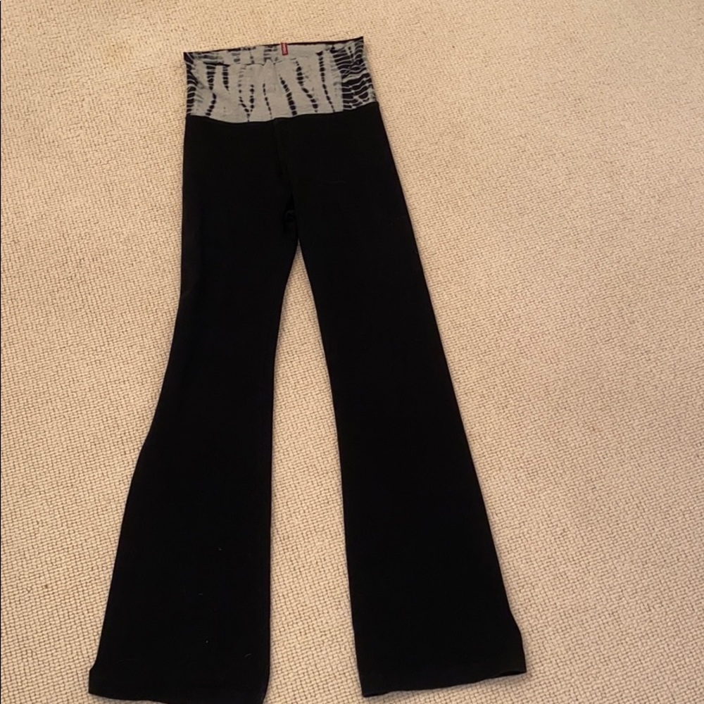 Hard tail flare pant